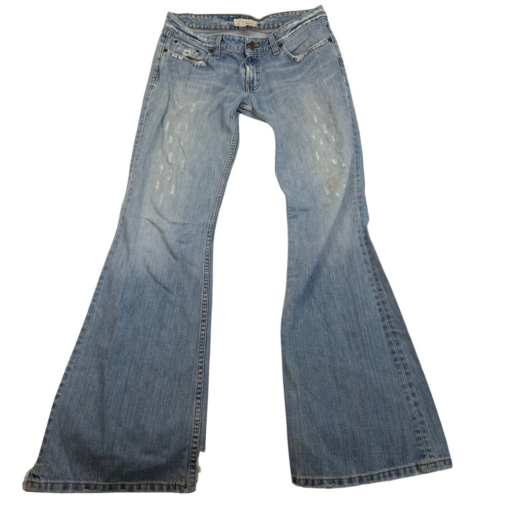 BKE Grace Low Rise Flare Distressed Light Wash Denim Jeans Womens Size 27 31x32